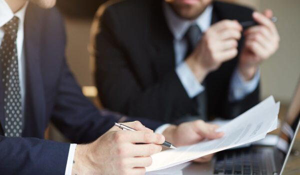Common Contract Management Challenges and How to Overcome Them